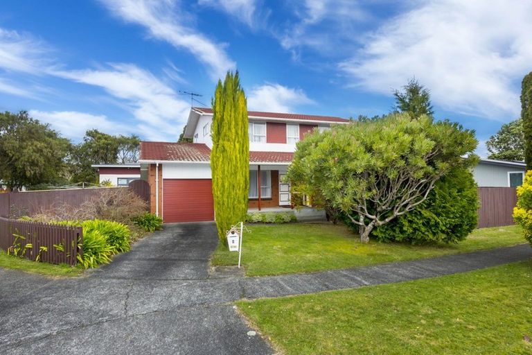 Photo of property in 8 Baltimore Crescent, Totara Park, Upper Hutt, 5018