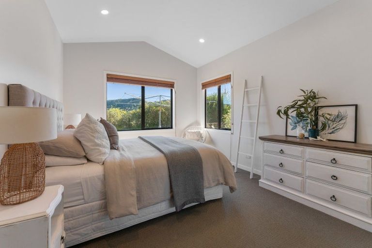 Photo of property in 20 Katelyn Place, Kinloch, Taupo, 3385