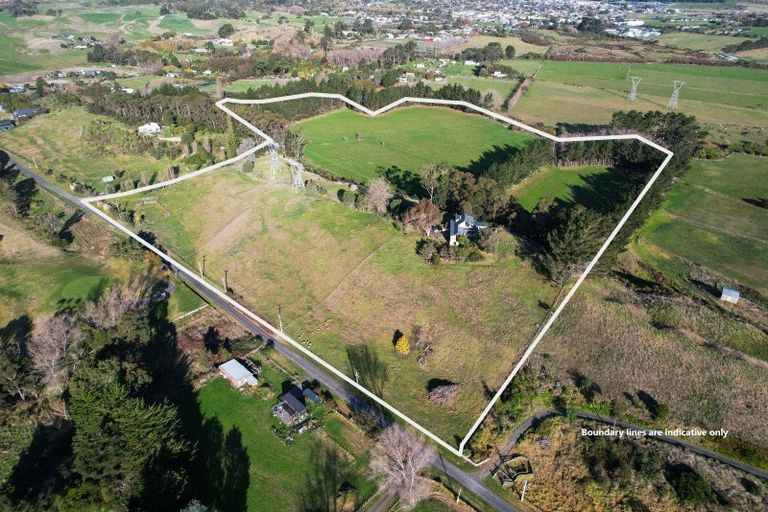 Photo of property in 35 Old Coach Road, Otaki, 5512