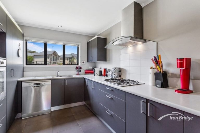 Photo of property in 9 Vicente Place, Oteha, Auckland, 0632