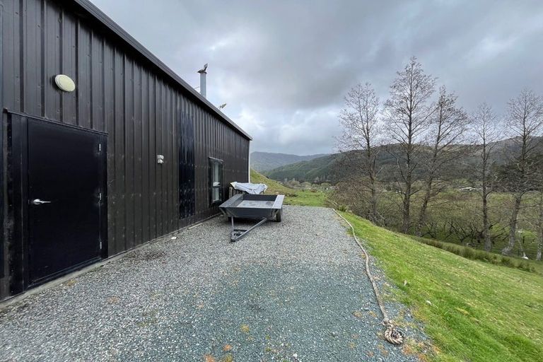 Photo of property in 30 Hawaiki Lane, Hira, 7071