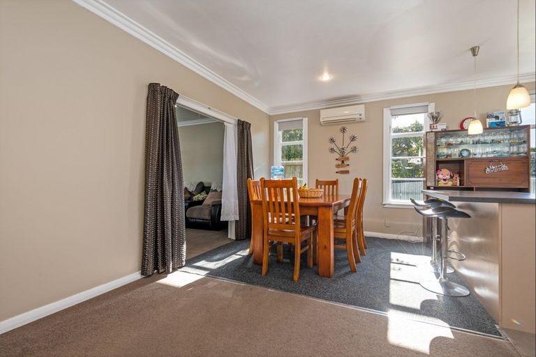 Photo of property in 211 Vogel Street, Roslyn, Palmerston North, 4414