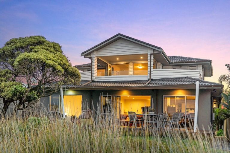 Photo of property in 63 Karewa Parade, Papamoa Beach, Papamoa, 3118