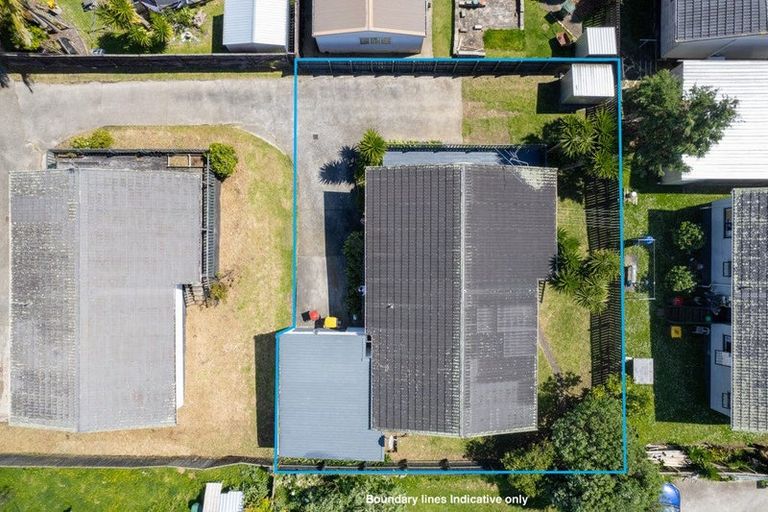 Photo of property in 2/122 Finlayson Avenue, Clendon Park, Auckland, 2103