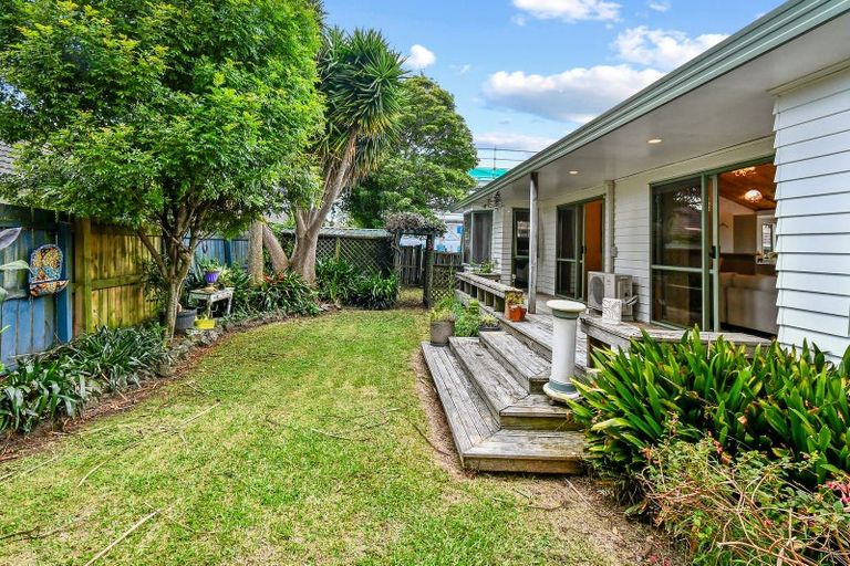 Photo of property in 2/16 Airfield Road, Takanini, 2112