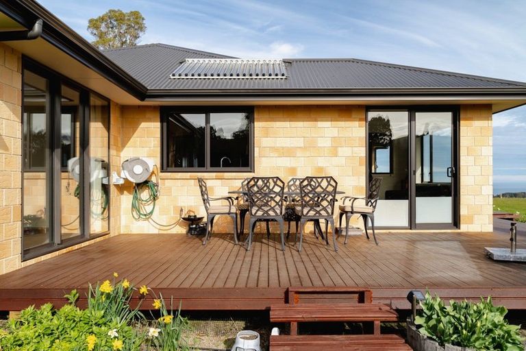 Photo of property in 27 Kayforce Road, Ocean View, Dunedin, 9035