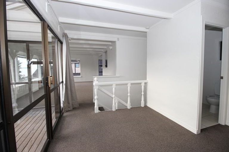 Photo of property in 11 Noel Avenue, Orewa, 0931