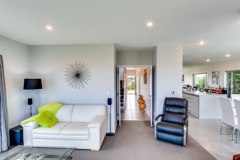 Photo of property in 122 North Shore Road, Eskdale, Napier, 4182