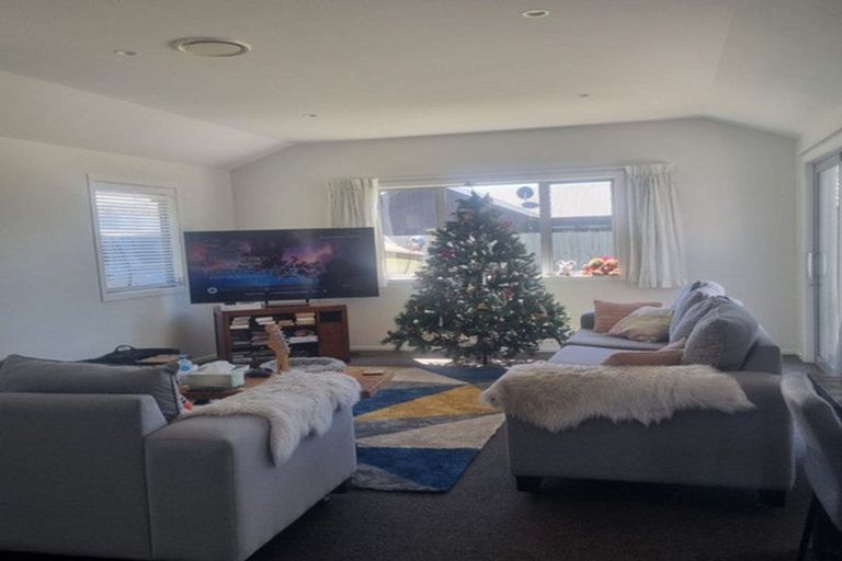 Photo of property in 5 Turnbull Crescent, Wanaka, 9305