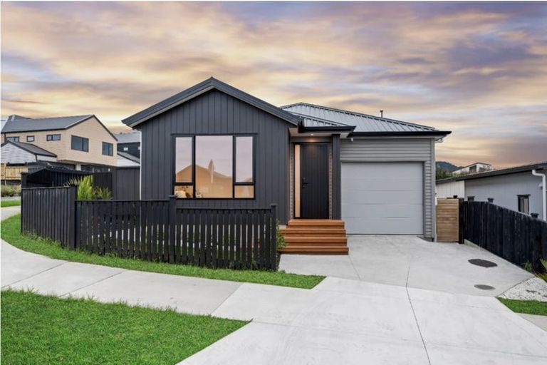 Photo of property in 8 Kapowai Way, Warkworth, 0985