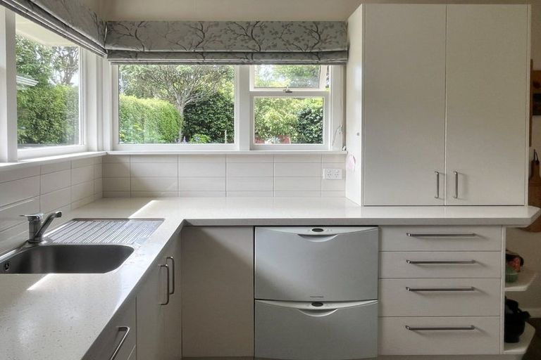 Photo of property in 65 Halswell Junction Road, Halswell, Christchurch, 8025