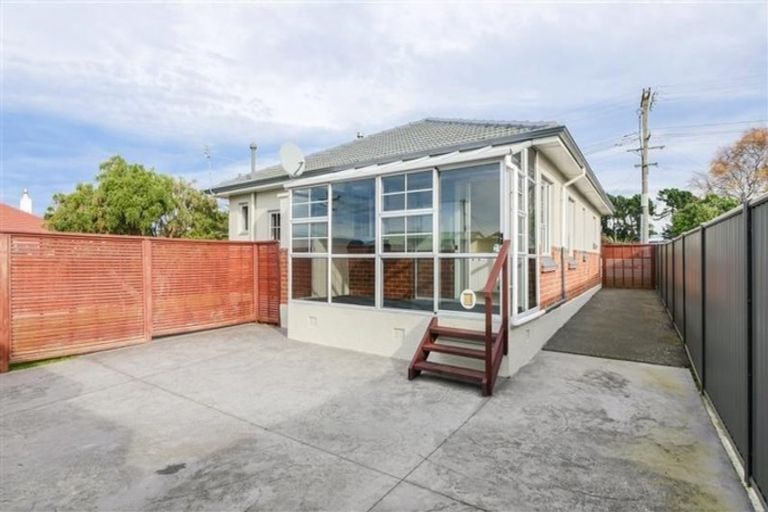 Photo of property in 27 Isadore Road, Saint Clair, Dunedin, 9012