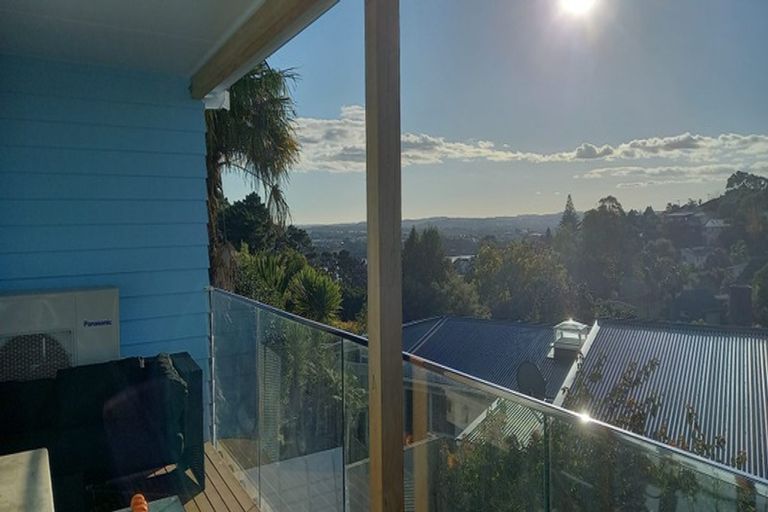 Photo of property in 1/39 Lancaster Road, Beach Haven, Auckland, 0626