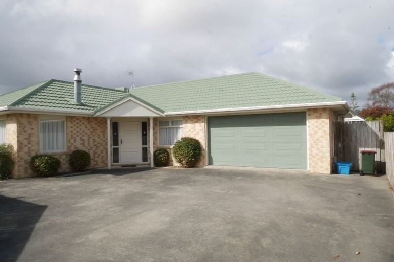 Photo of property in 9 Greenaway Road, Waikanae, 5036