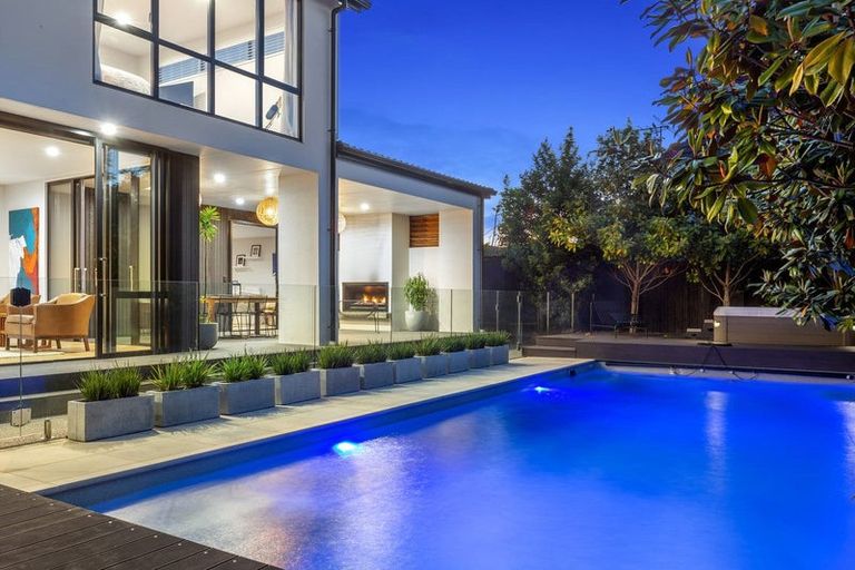 Photo of property in 15a Garden Road, Merivale, Christchurch, 8014