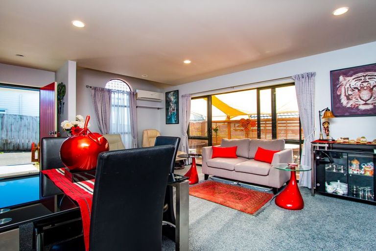 Photo of property in 23/2 Brixton Road, Manly, Whangaparaoa, 0930