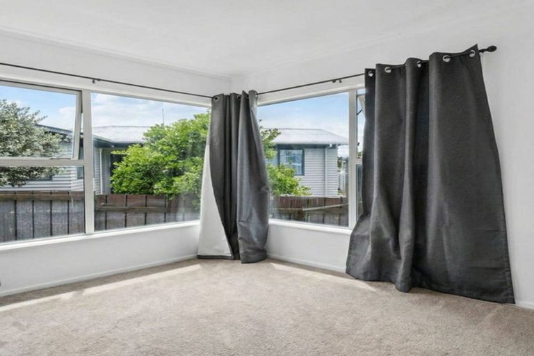 Photo of property in 20 Addington Avenue, Manurewa, Auckland, 2102