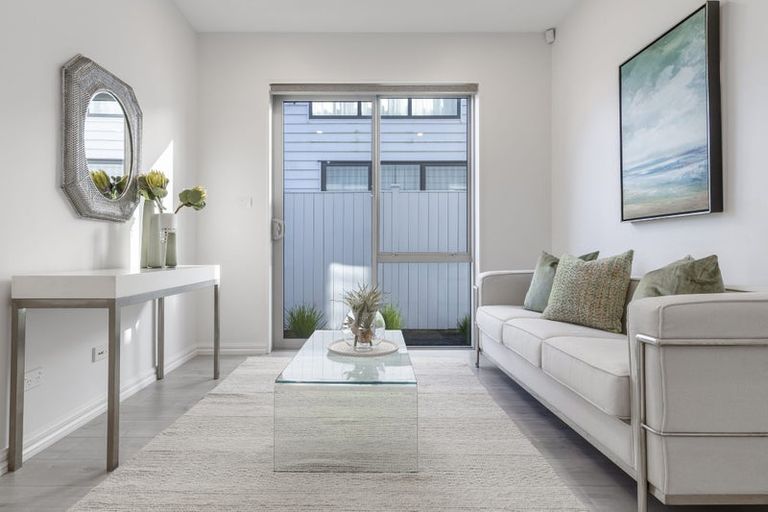 Photo of property in 15 Bight Road, Long Bay, Auckland, 0630