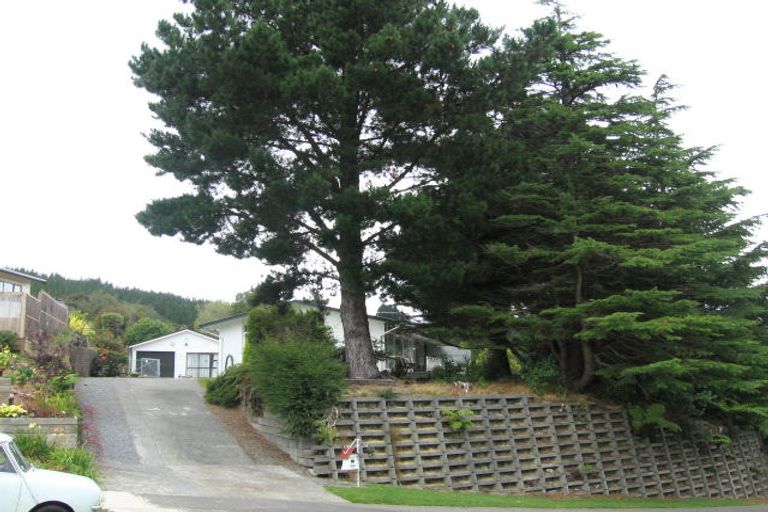 Photo of property in 42 Norana Road, Maoribank, Upper Hutt, 5018