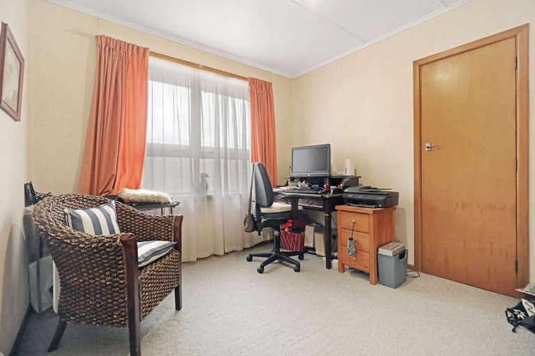 Photo of property in 14 Charles Street, Tokoroa, 3420