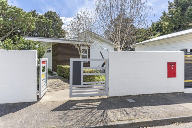 Photo of property in 17 Frank Wilson Terrace, Welbourn, New Plymouth, 4312