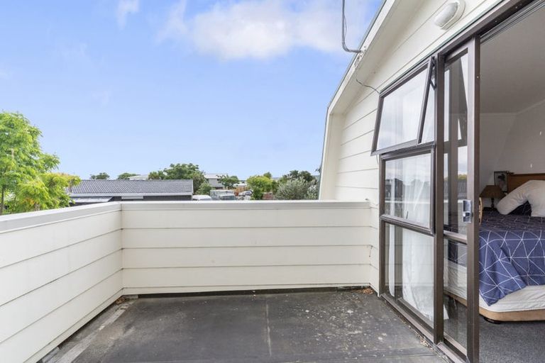 Photo of property in 1/9 Barcroft Place, Clendon Park, Auckland, 2103