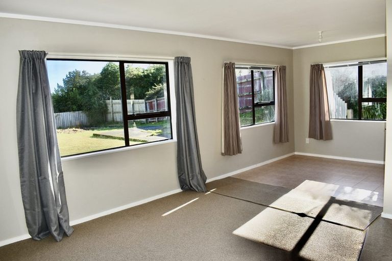 Photo of property in 17 Gawler Street, Te Horo Beach, Otaki, 5581