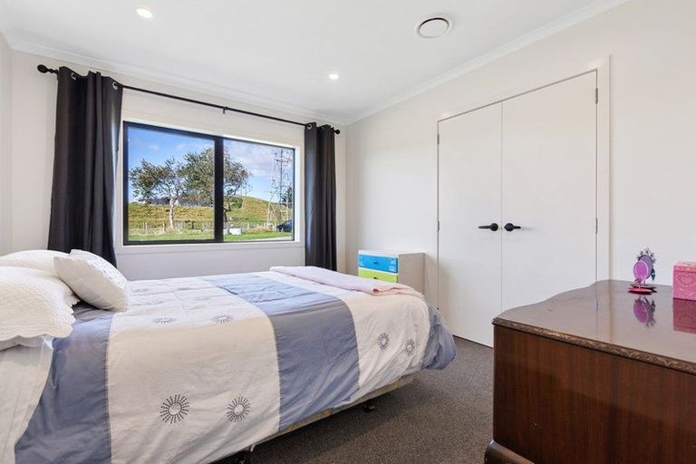 Photo of property in 592 Mangorei Road, Mangorei, New Plymouth, 4371