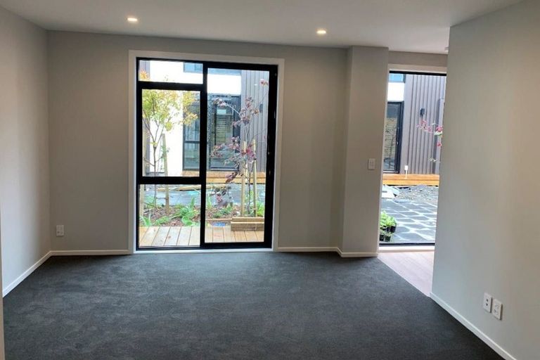 Photo of property in 8/185 High Street, Hutt Central, Lower Hutt, 5010