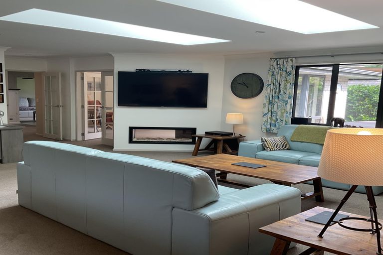 Photo of property in 17 Ridgedale Road, Silverdale, 0932