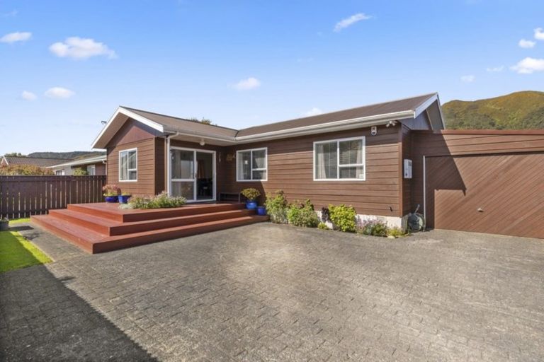 Photo of property in 2/19 Godley Street, Waterloo, Lower Hutt, 5011