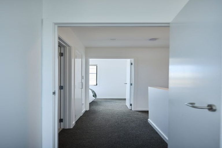 Photo of property in 62 Te Puketoka Lane, Mangere, Auckland, 2022