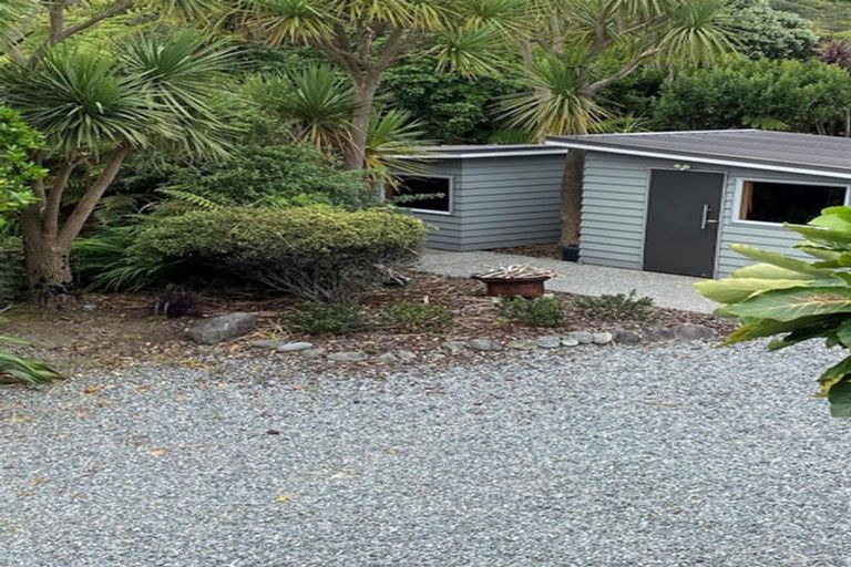 Photo of property in 4 Karoro Place, Karoro, Greymouth, 7805