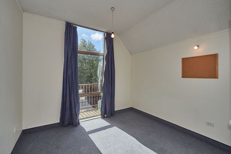 Photo of property in 4/341 College Street, West End, Palmerston North, 4410