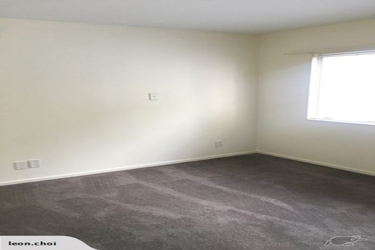 Photo of property in 2/22 Spencer Road, Pinehill, Auckland, 0632