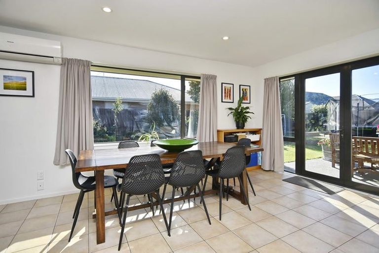 Photo of property in 9 Parkinson Place, Woodend, 7610