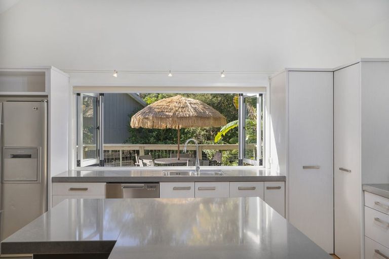 Photo of property in 56 Rewa Rewa Valley, Tairua, 3508