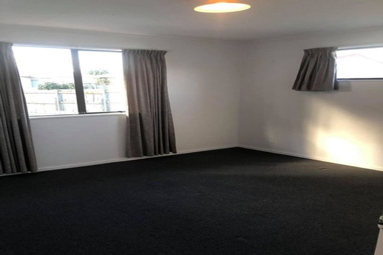 Photo of property in 43a Lyn Grove, Papamoa Beach, Papamoa, 3118