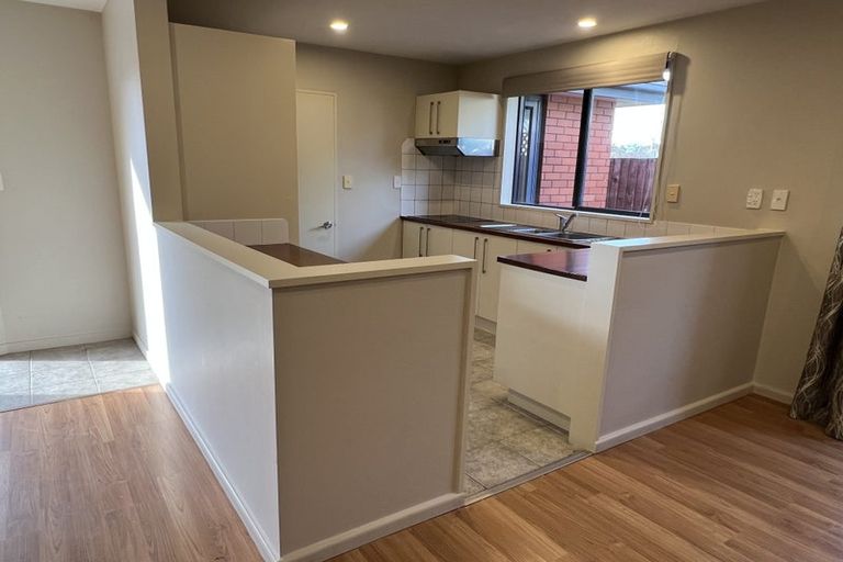Photo of property in 2 Bellbrook Crescent, Shirley, Christchurch, 8013
