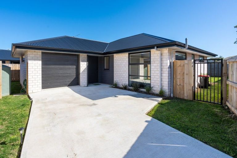 Photo of property in 100 Hagart-alexander Drive, Mosgiel, 9024