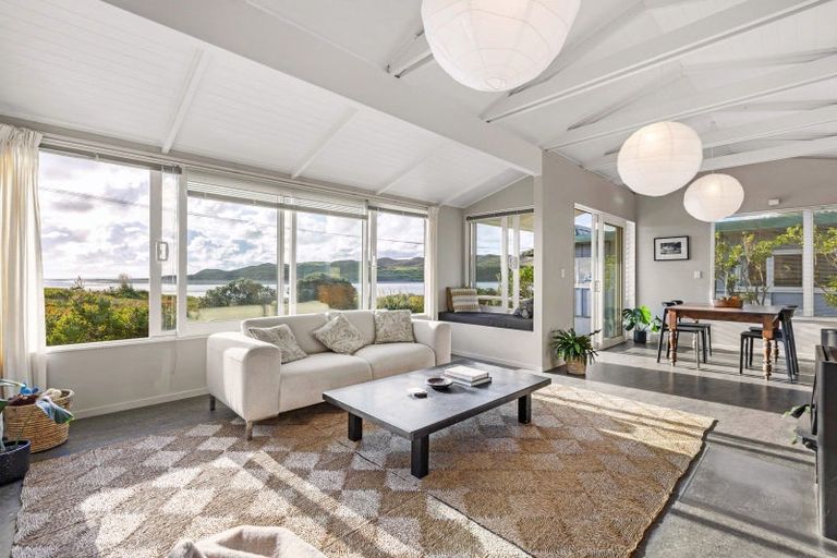 Photo of property in 131 Riria Kereopa Memorial Drive, Raglan, 3297