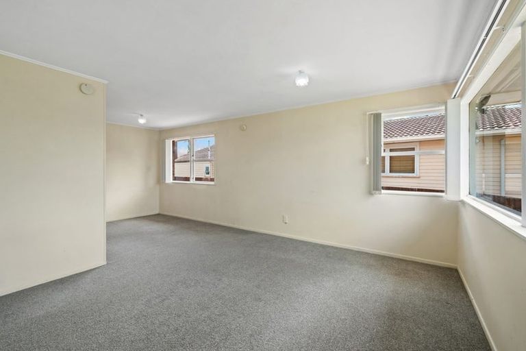 Photo of property in 34 Gainsborough Street, Manurewa, Auckland, 2102