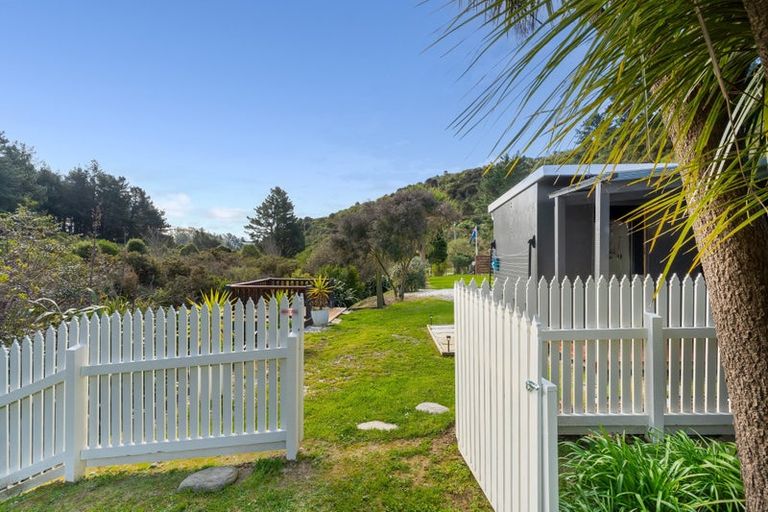 Photo of property in 102 Boons Valley Road, Waikawa, Picton, 7220