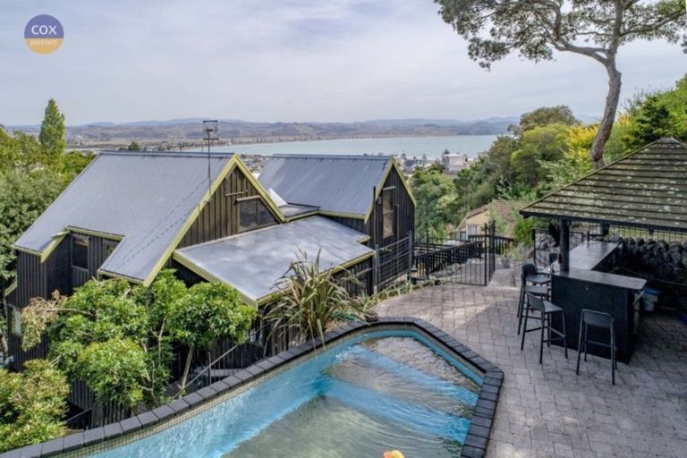 Photo of property in 33 Burns Road, Hospital Hill, Napier, 4110