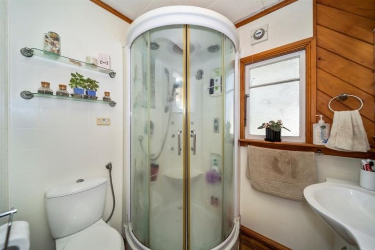 Photo of property in 50 Ketemarae Road, Normanby, Hawera, 4614