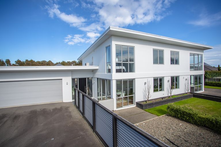 Photo of property in 7 Hoffman Court, Waikiwi, Invercargill, 9810