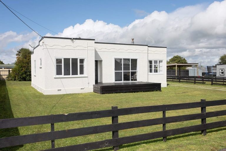 Photo of property in 12 Rira Street, Marton, 4710