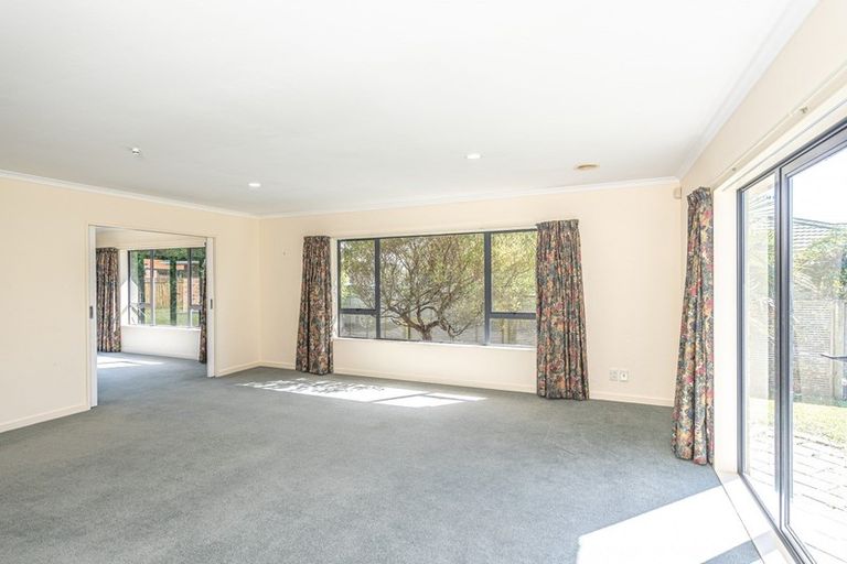 Photo of property in 18 Holdsworth Drive, Otamatea, Whanganui, 4500
