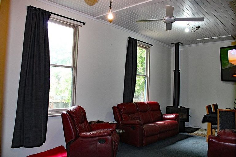 Photo of property in 29 Baker Street, Stirling, 9231