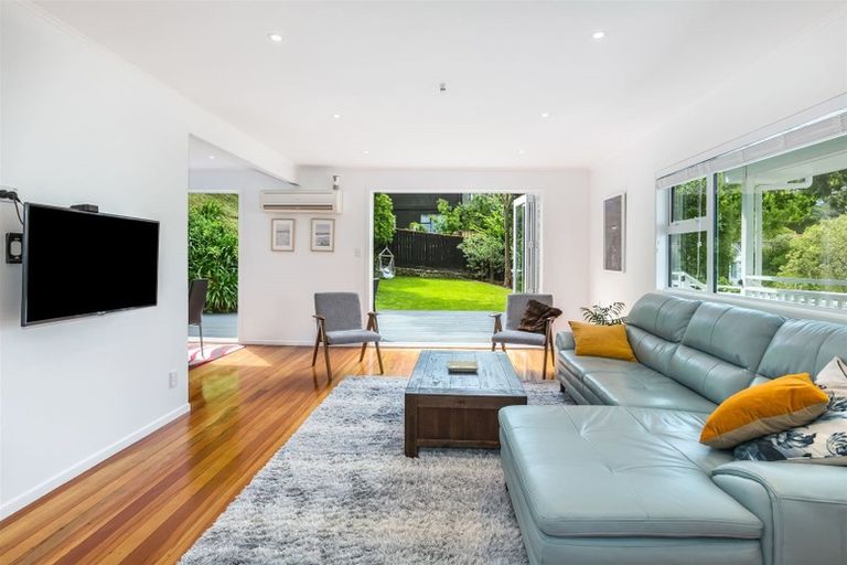 Photo of property in 5 Spey Place, Papakowhai, Porirua, 5024